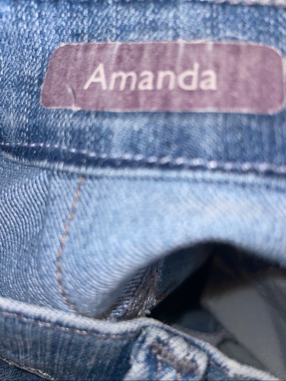 Women's Blue Patchwork Embellished Jeans
Gloria Vanderbilt,,,Amanda - Picture 4 of 6